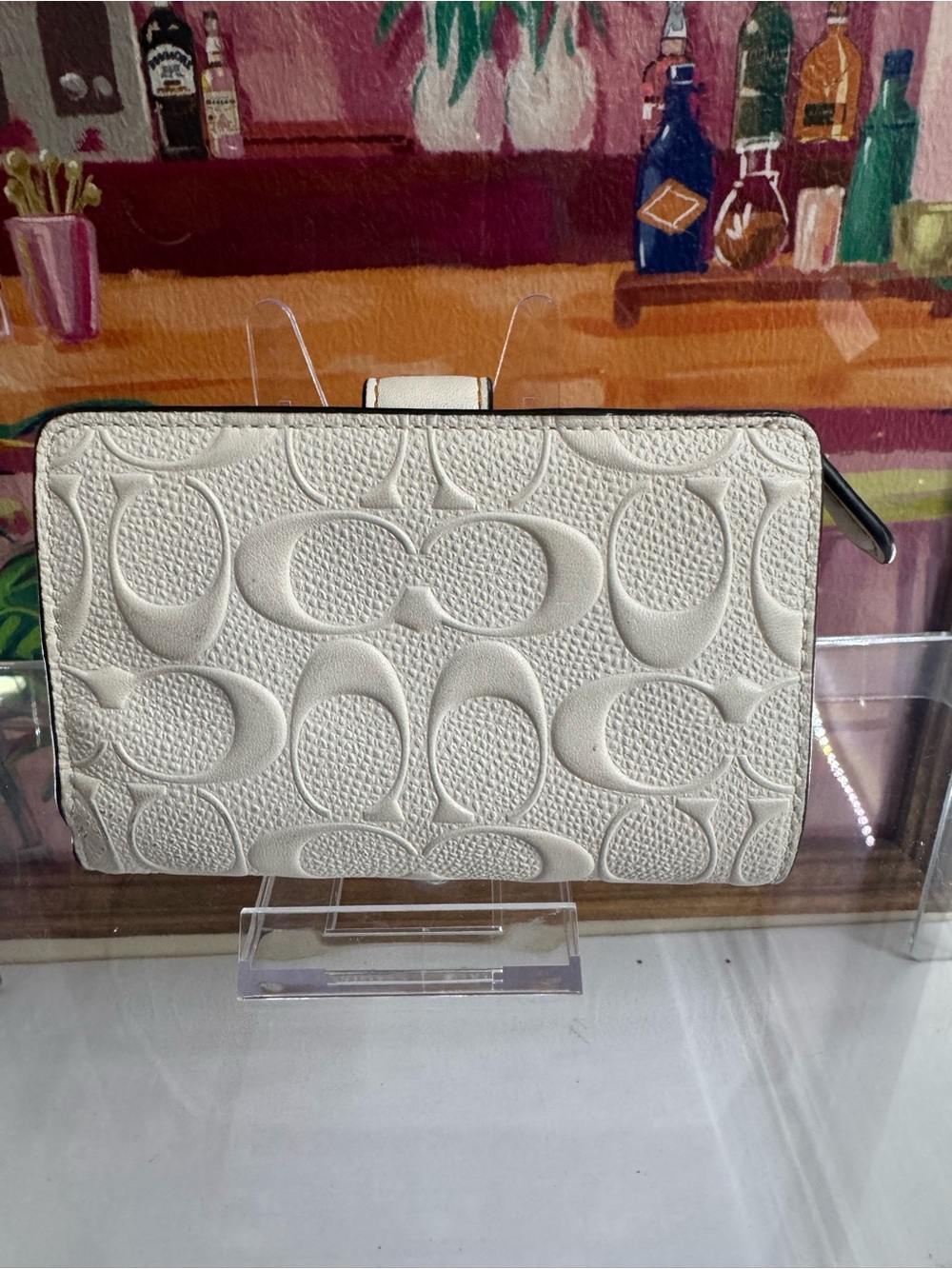 Like NEW Coach White Signature Embossed Winter Wallet with Gold Hardware - Picture 2 of 6